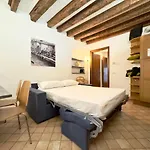 Sensational Navigli Apartment